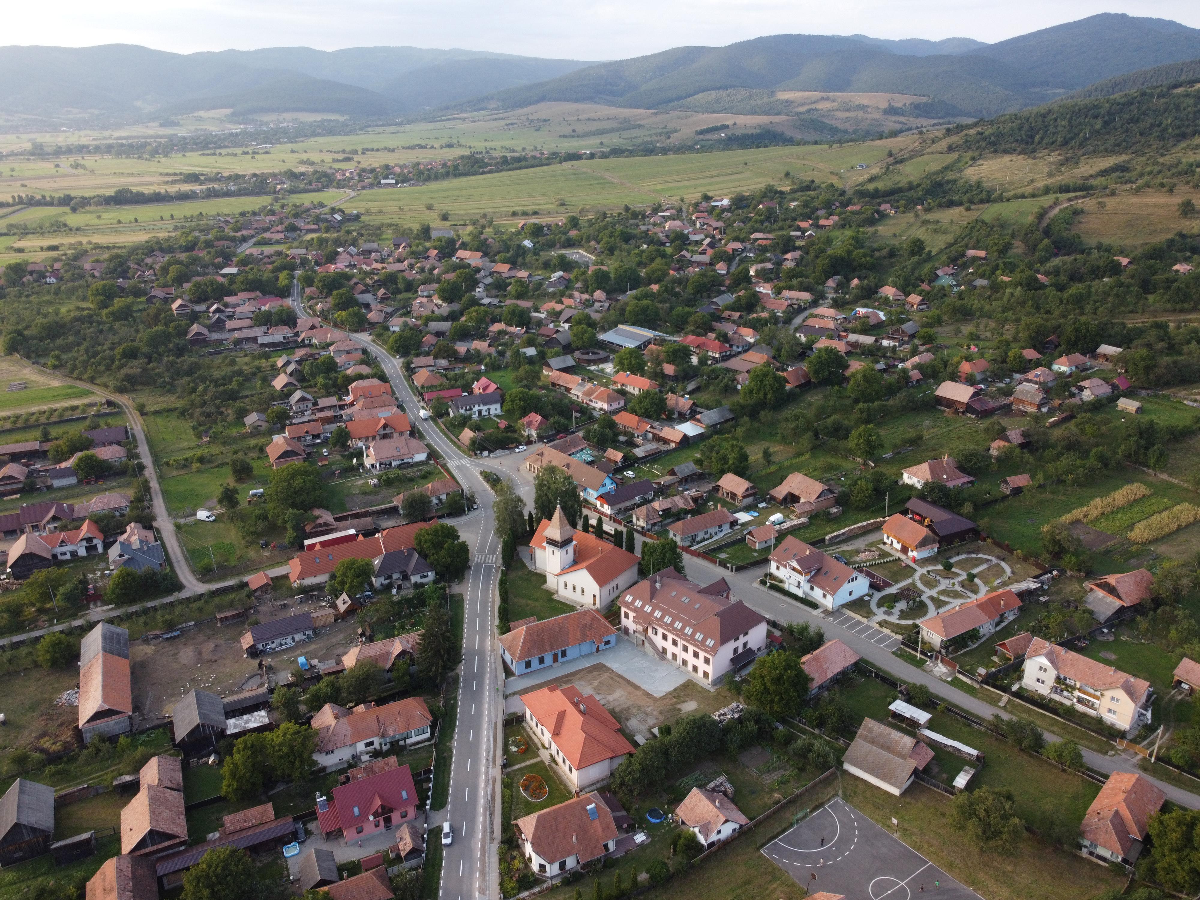 10 ezer ember, 8 település, 5 község. Nagyértékű beruházás Kézdiszéken